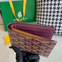 Load image into Gallery viewer, VICTOIRE WALLET (BURGUNDY)
