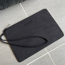 Load image into Gallery viewer, INTRECCIATO LARGE DUFFEL BAG (BLACK)

