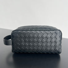 Load image into Gallery viewer, INTRECCIATO TRAVEL POUCH (BLACK)
