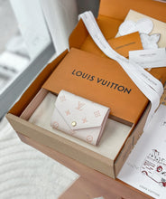 Load image into Gallery viewer, LOUIS VICTORINE WALLET (POINTED)
