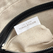 Load image into Gallery viewer, INTRECCIATO CAMERA BAG (BLACK)
